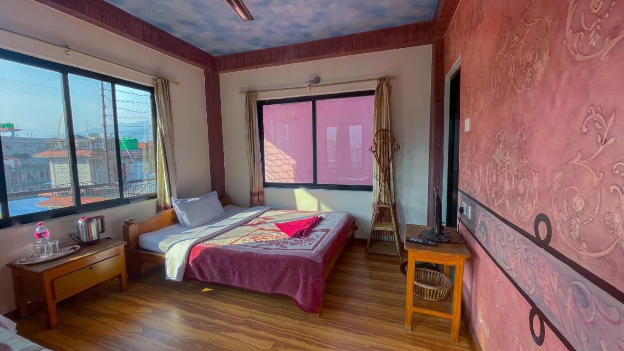 Hotel Hakoniwa Pokhara Bagian luar foto